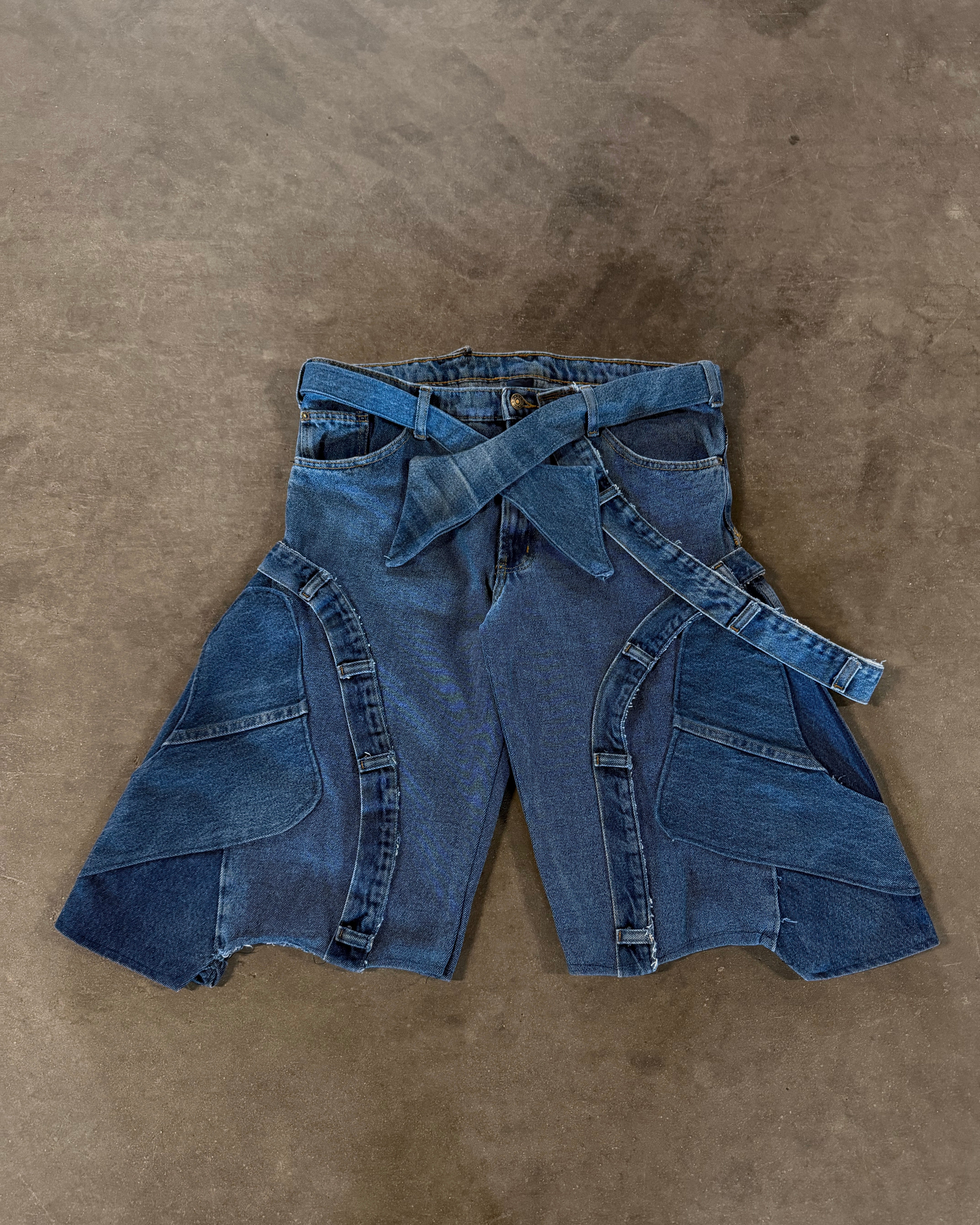 Valeur Wings Shorts